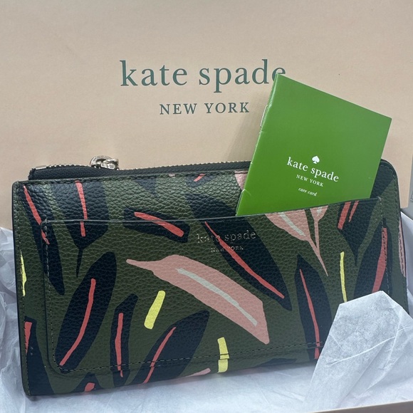 kate spade Handbags - Kate Spade Long Wallet